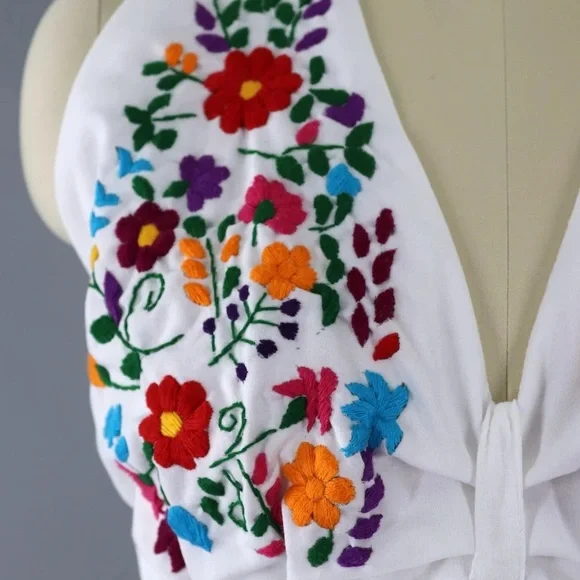Embroidered Floral White Dress Like New - Picture 2 of 4